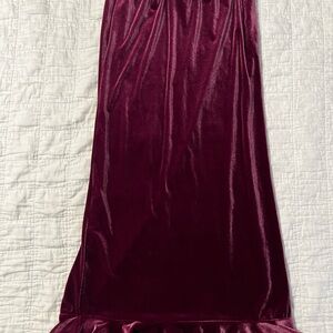 Esprit girls velour skirt—-perfect y2k vibes and for Valentine’s Day !